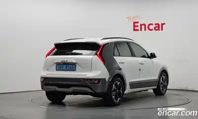 Kia Niro 2024 0.2 Автомат в Москве № 586799, миниатюра 2