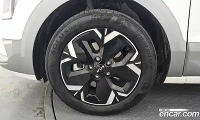 Kia Niro 2024 0.2 Автомат в Москве № 586799, миниатюра 5