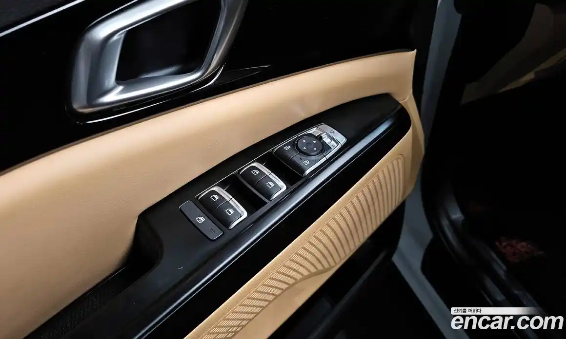 Kia Canival 2023 3.5 Автомат в Москве № 586899, фото 13