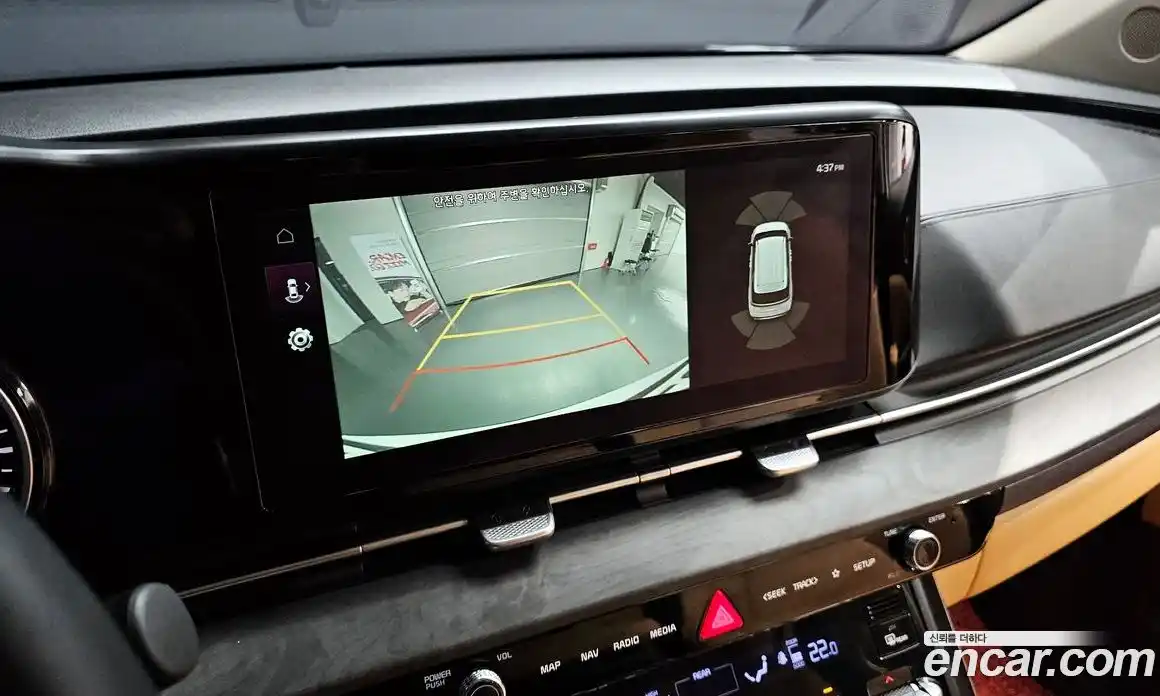 Kia Canival 2023 3.5 Автомат в Москве № 586899, фото 17