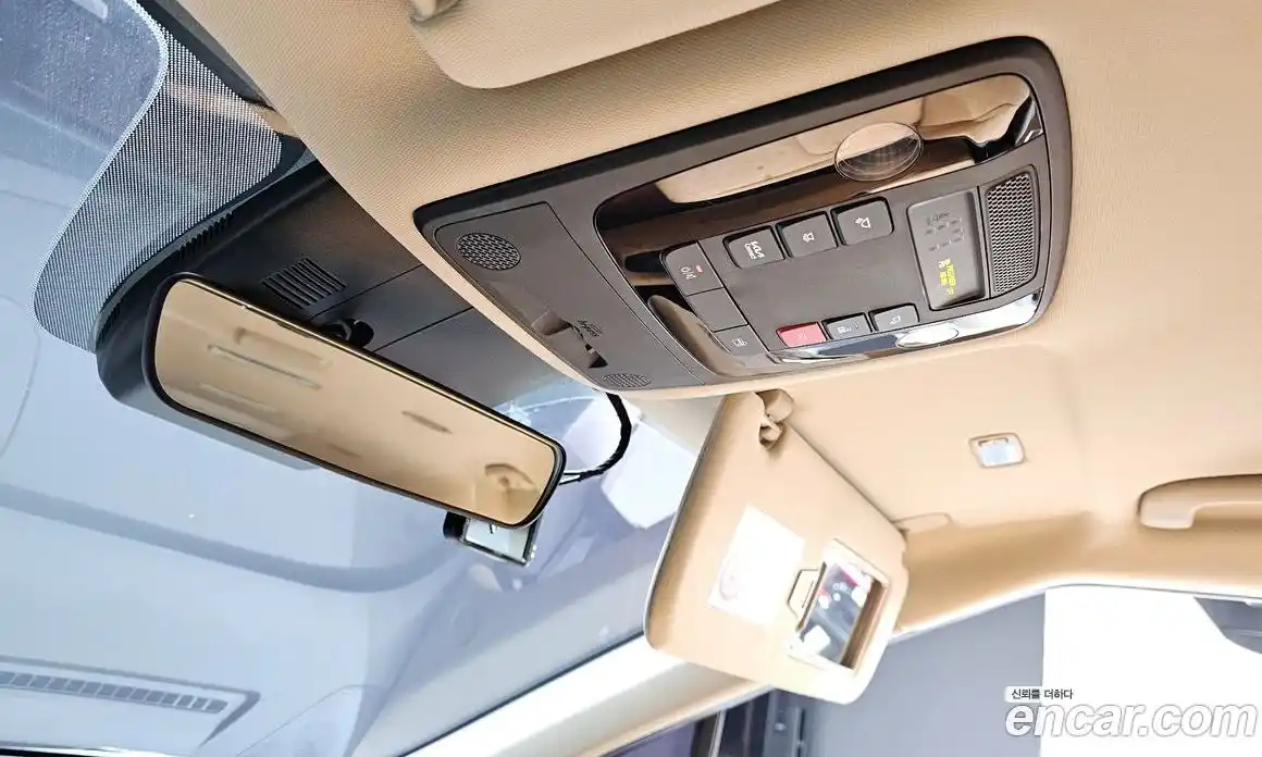 Kia Canival 2023 3.5 Автомат в Москве № 586899, фото 18