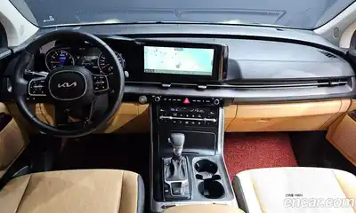 Kia Canival 2023 3.5 Автомат в Москве № 586899, миниатюра 7