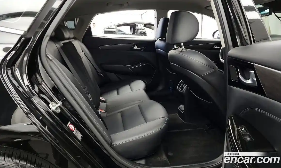 Kia K7 2020 2.5 Автомат в Москве № 587107, фото 12