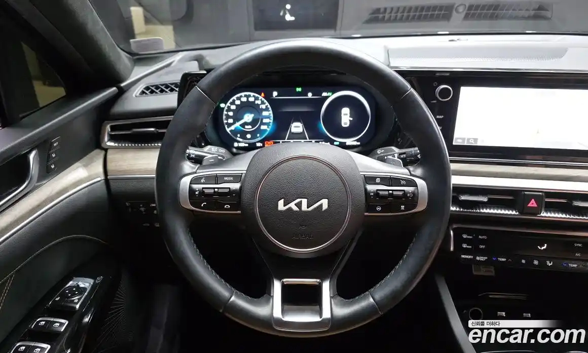 Kia K5 2022 2.0 Автомат в Москве № 587218, фото 13