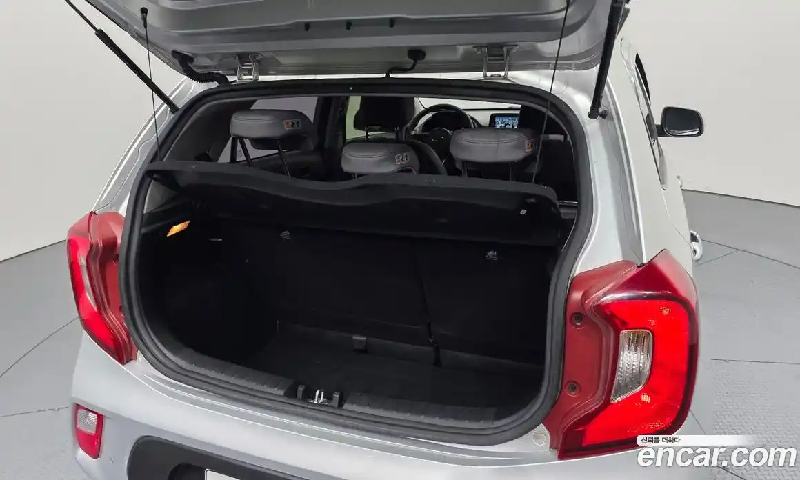 Kia Morning 2019 1.0 Автомат в Москве № 587411, фото 20