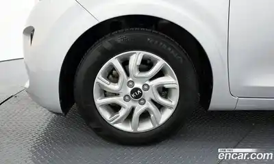 Kia Morning 2019 1.0 Автомат в Москве № 587411, миниатюра 5