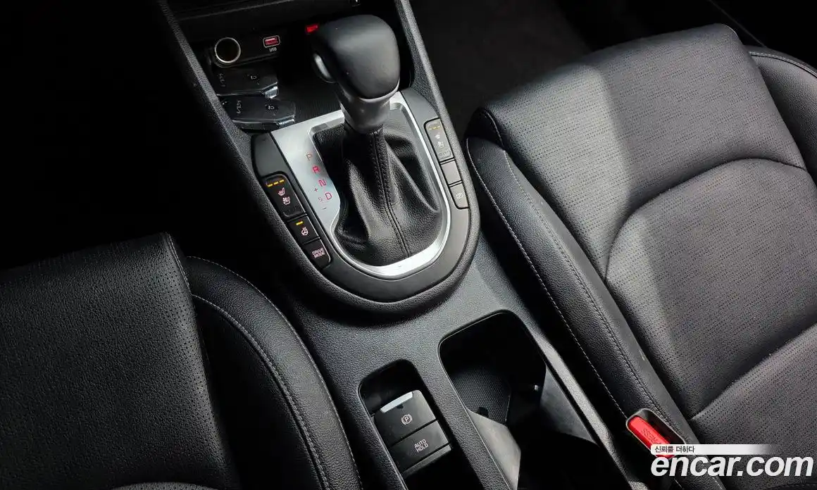 Kia K3 2022 1.6 Автомат в Москве № 587845, фото 9