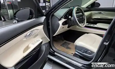 Genesis GV70 2024 2.5 Автомат в Москве № 588138, миниатюра 11