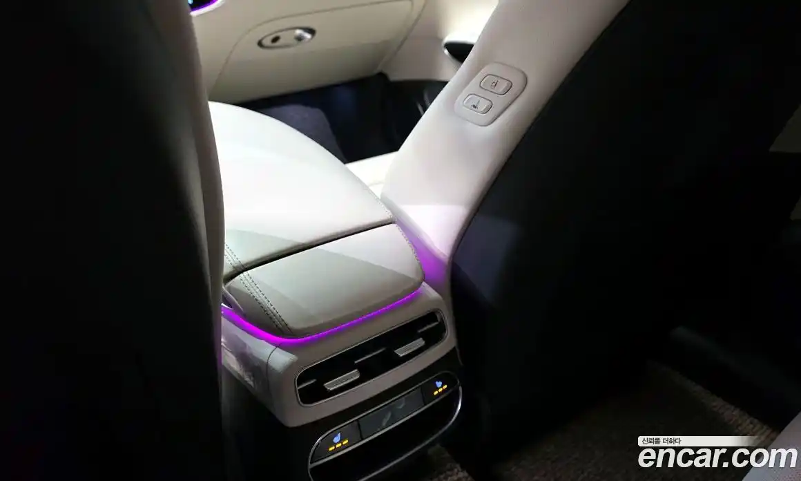 Genesis GV70 2024 2.5 Автомат в Москве № 588138, фото 18