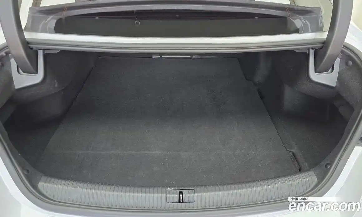 Renault SM6 2019 2.0 Автомат в Москве № 590113, фото 19