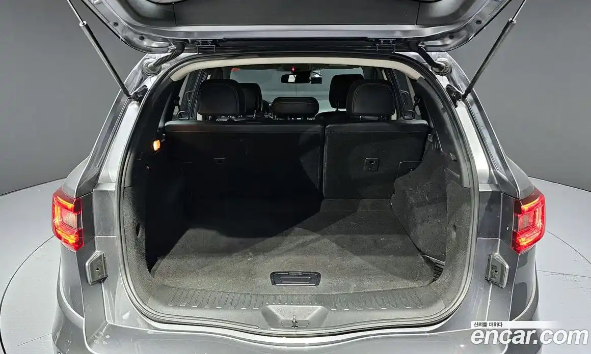 Renault QM6 2017 2.0 Автомат в Москве № 590197, фото 20