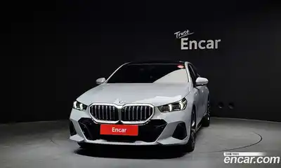 BMW 5-Series 2024 2.0 Автомат в Москве № 591116, миниатюра 3