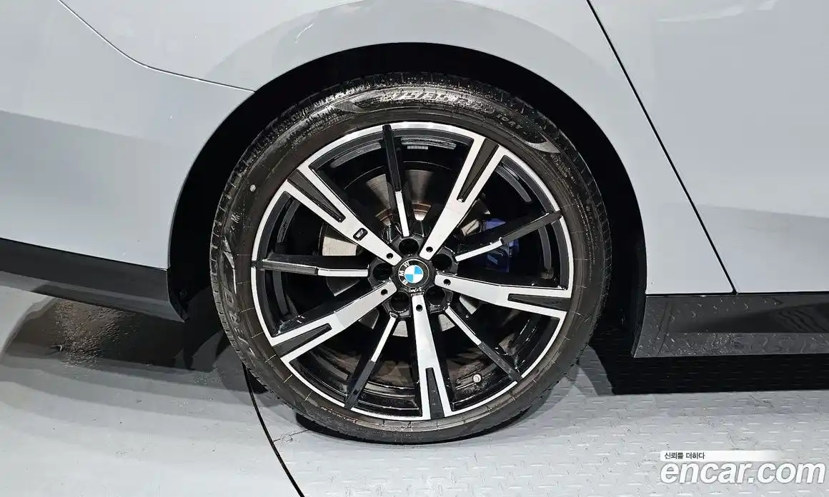 BMW 5-Series 2024 2.0 Автомат в Москве № 591116, фото 5