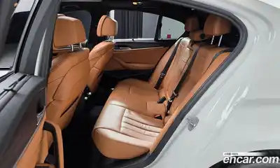 BMW 5-Series 2017 2.0 Автомат в Москве № 591405, миниатюра 11