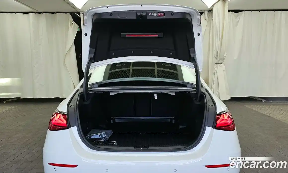 Mercedes-Benz E-Class 2024 2.0 Автомат в Москве № 591939, фото 20