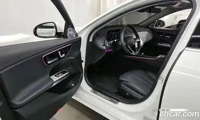 Mercedes-Benz E-Class 2024 2.0 Автомат в Москве № 591939, миниатюра 10