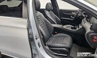 Mercedes-Benz E-Class 2022 2.0 Автомат в Москве № 592000, миниатюра 12