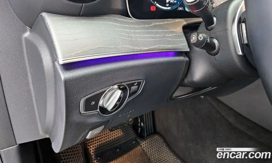 Mercedes-Benz E-Class 2022 2.0 Автомат в Москве № 592000, фото 14