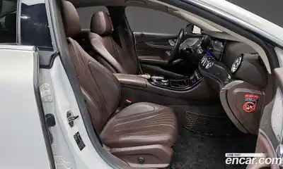 Mercedes-Benz CLS-Class 2019 1.9 Автомат в Москве № 592431, миниатюра 11