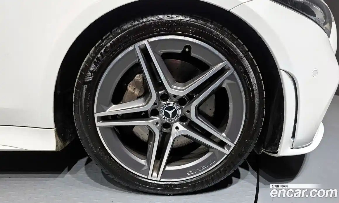 Mercedes-Benz CLS-Class 2019 1.9 Автомат в Москве № 592431, фото 5