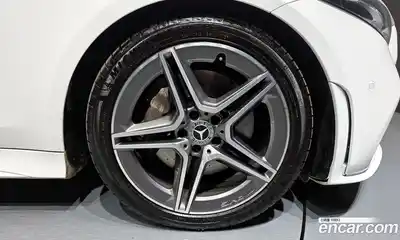 Mercedes-Benz CLS-Class 2019 1.9 Автомат в Москве № 592431, миниатюра 5