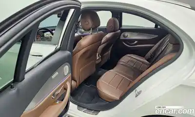 Mercedes-Benz E-Class 2018 2.0 Автомат в Москве № 592437, миниатюра 12