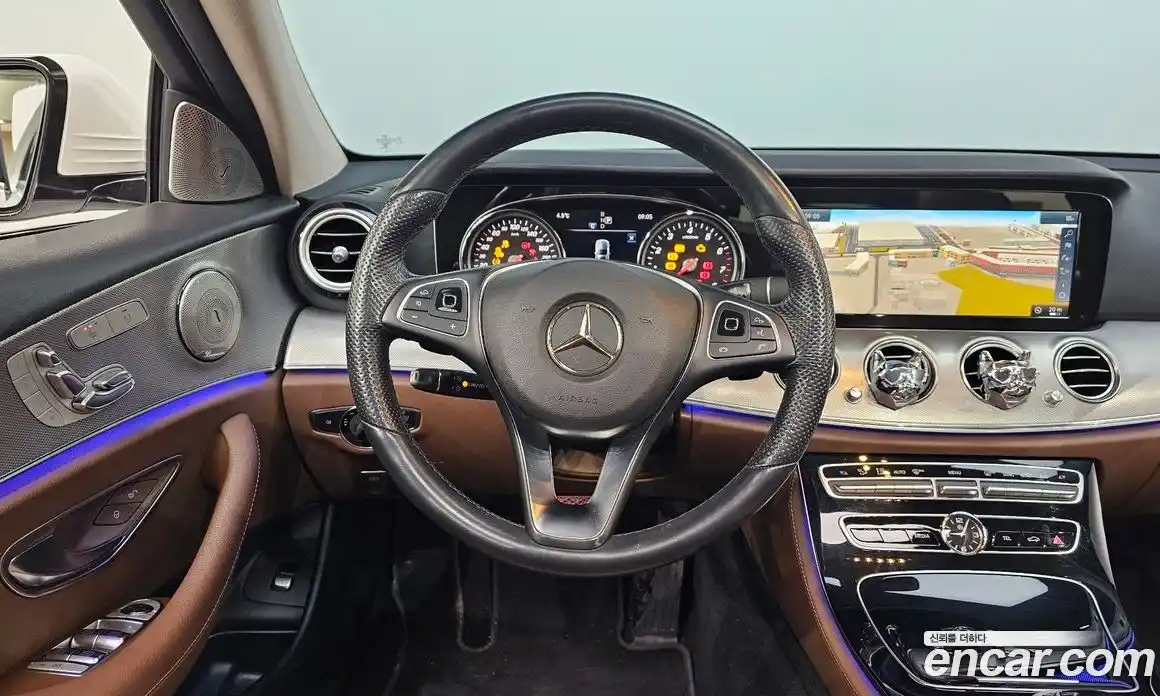 Mercedes-Benz E-Class 2018 2.0 Автомат в Москве № 592437, фото 13