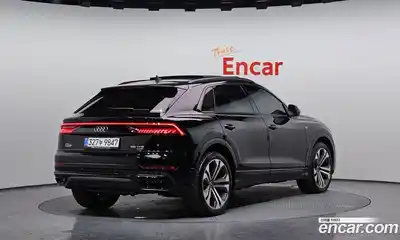 Audi Q8 2023 3.0 Автомат в Москве № 592911, миниатюра 2