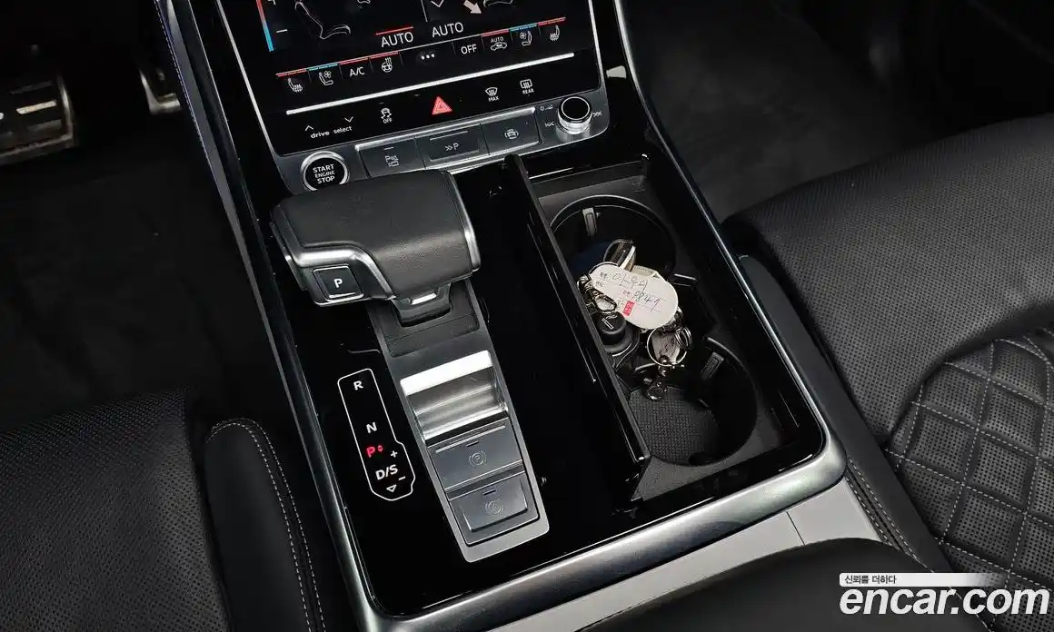 Audi Q8 2023 3.0 Автомат в Москве № 592911, фото 9