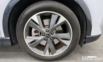 Audi Q4 e-tron 2023 0.2 Автомат в Москве № 592967, миниатюра 5