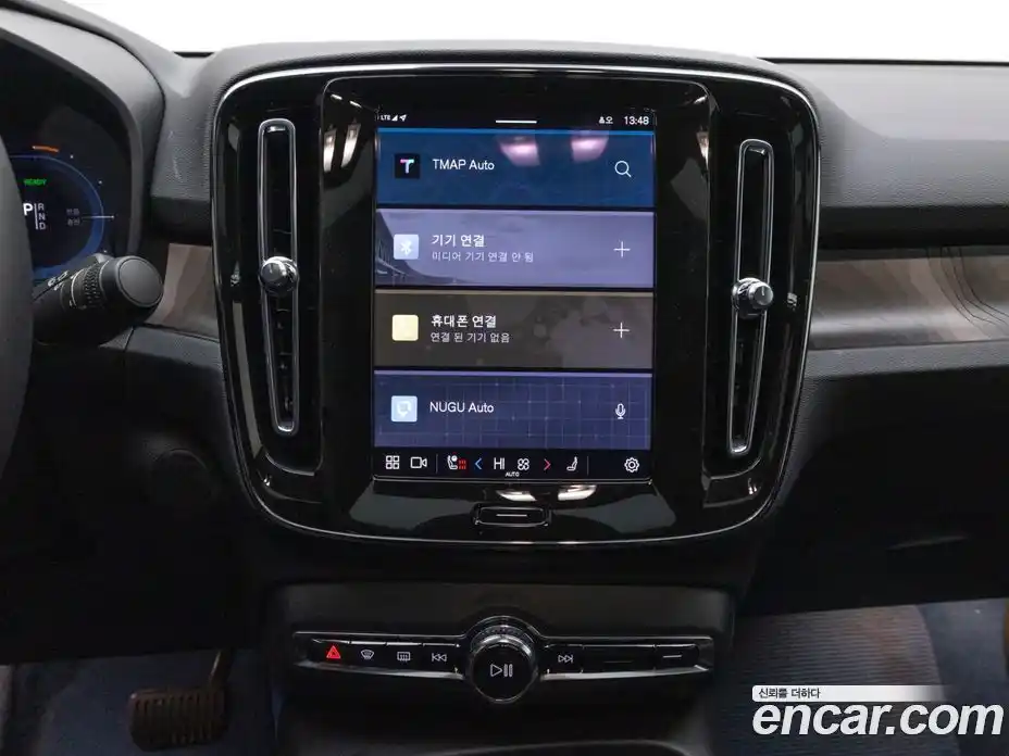 Volvo C40 2024 0.2 Автомат в Москве № 593839, фото 13