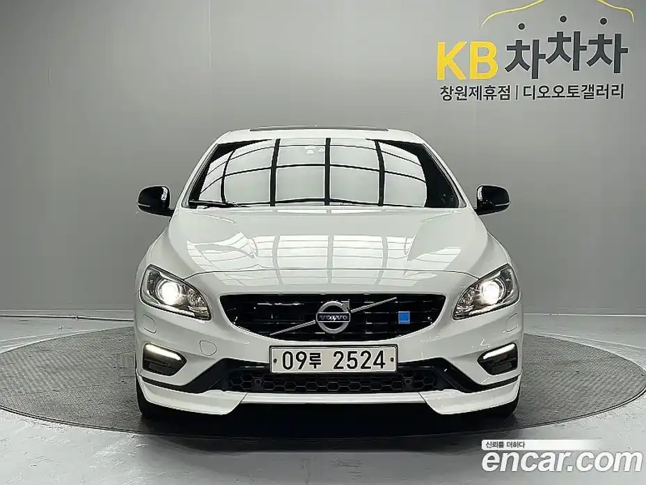 Volvo S60 2017 2.0 Автомат в Москве № 593916, фото 3