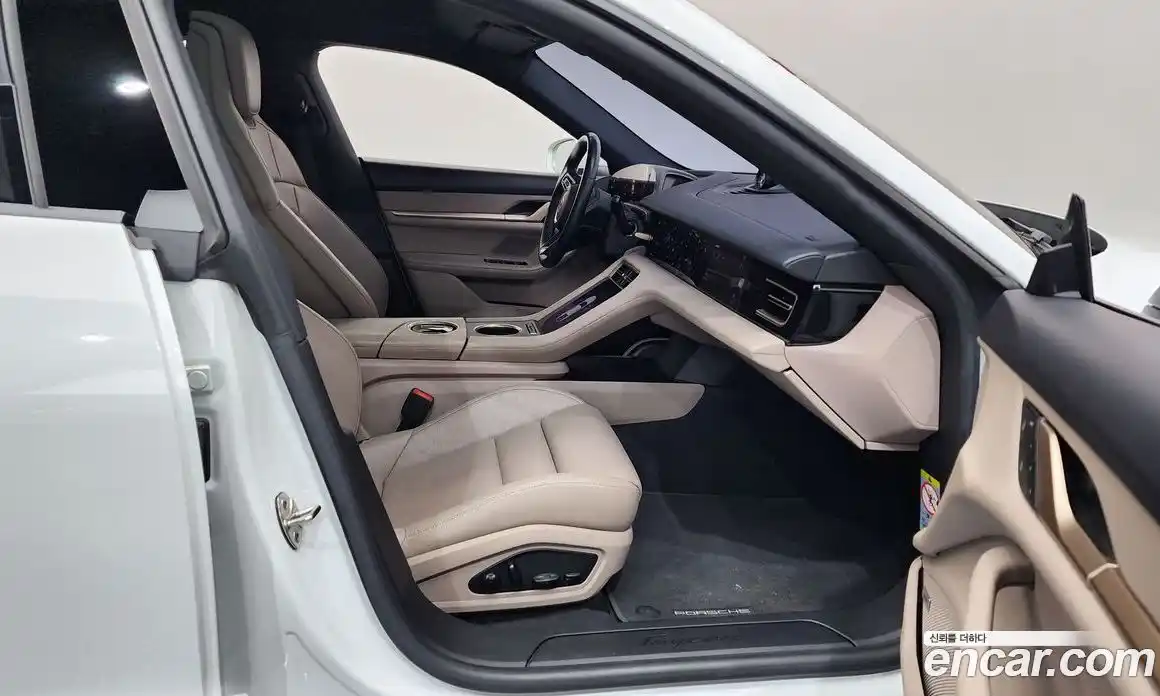 Porsche Taycan 2022 0.1 Автомат в Москве № 594057, фото 11