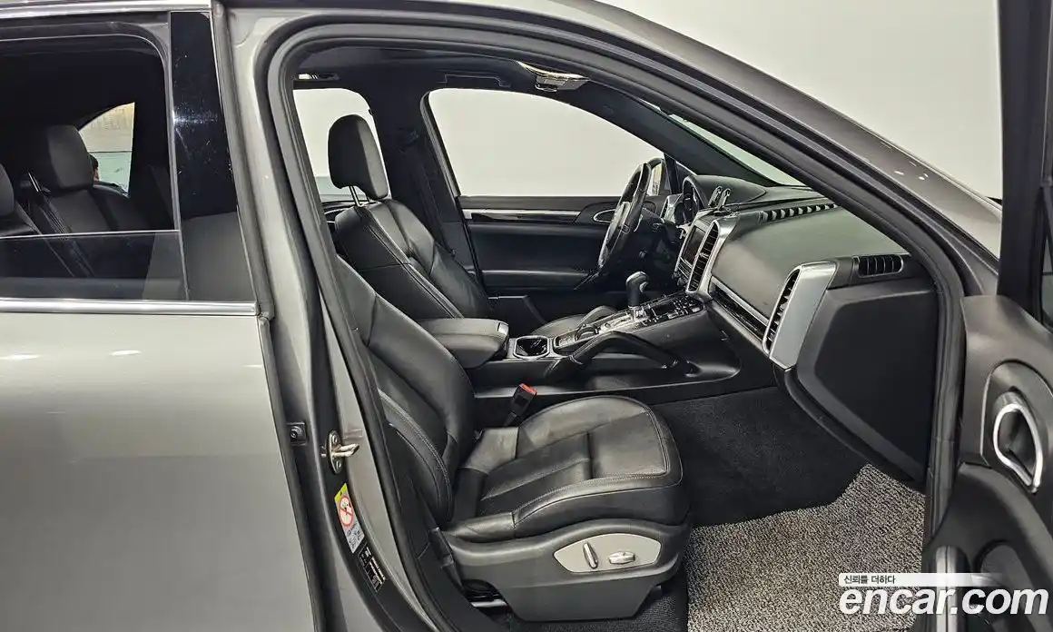 Porsche Cayenne 2012 3.0 Автомат в Москве № 594360, фото 10