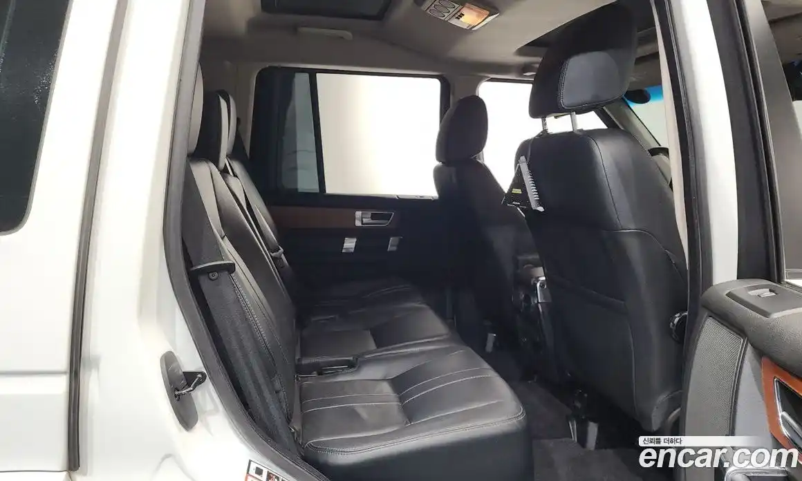 Land Rover Discovery 2014 3.0 Автомат в Москве № 594853, фото 12