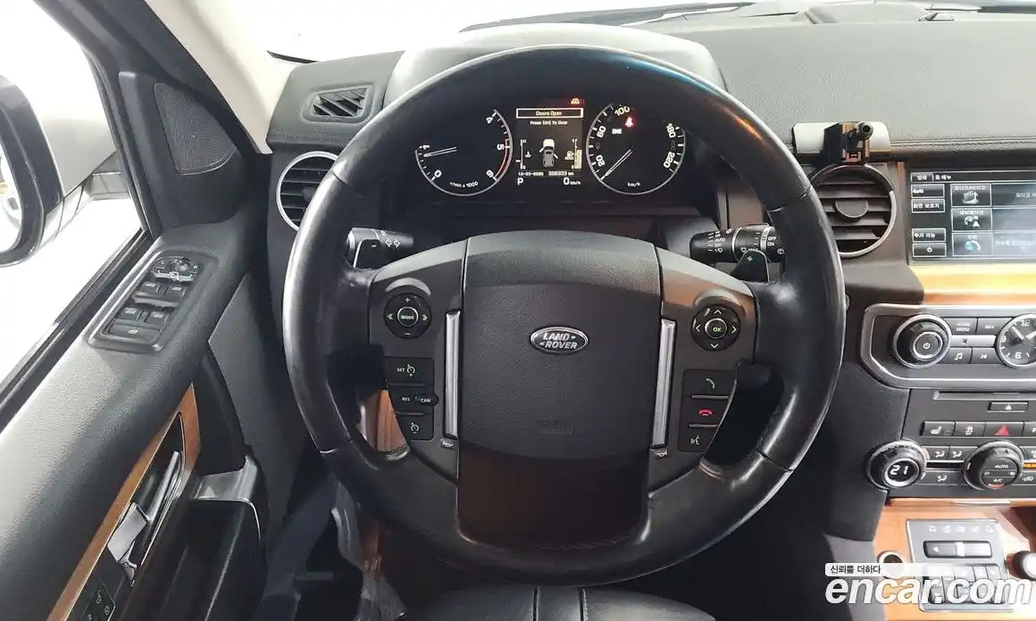 Land Rover Discovery 2014 3.0 Автомат в Москве № 594853, фото 13