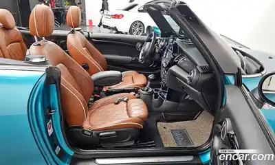 Mini Cooper Convertible 2016 2.0 Автомат в Москве № 595074, миниатюра 11