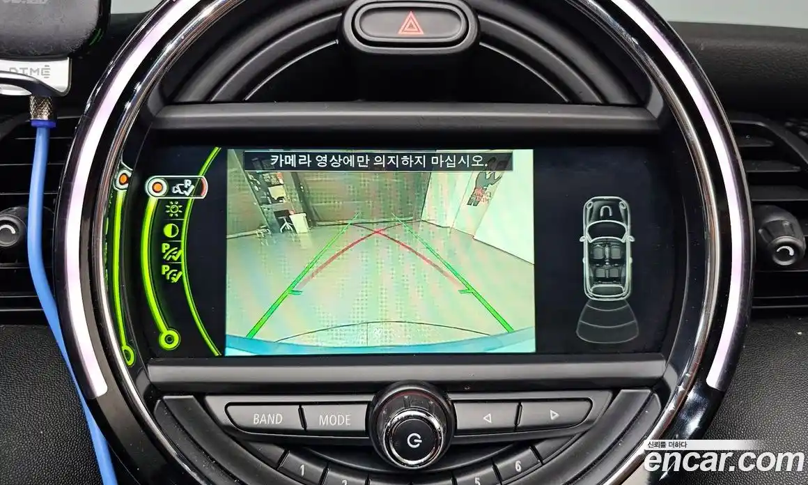 Mini Cooper Convertible 2016 2.0 Автомат в Москве № 595074, фото 15