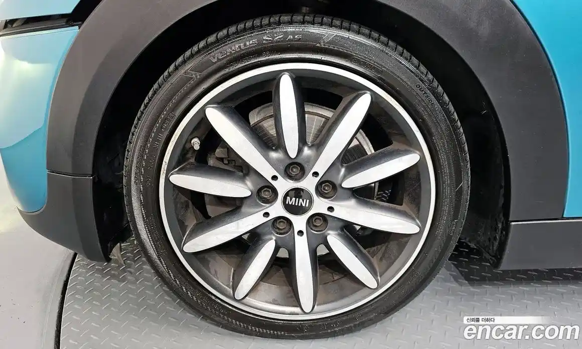 Mini Cooper Convertible 2016 2.0 Автомат в Москве № 595074, фото 5