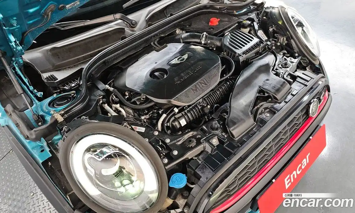 Mini Cooper Convertible 2016 2.0 Автомат в Москве № 595074, фото 6