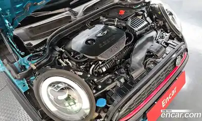 Mini Cooper Convertible 2016 2.0 Автомат в Москве № 595074, миниатюра 6