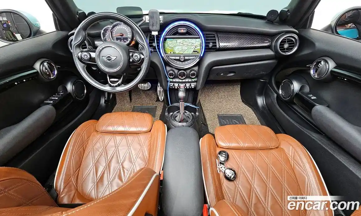 Mini Cooper Convertible 2016 2.0 Автомат в Москве № 595074, фото 7