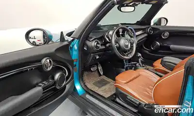Mini Cooper Convertible 2016 2.0 Автомат в Москве № 595074, миниатюра 10