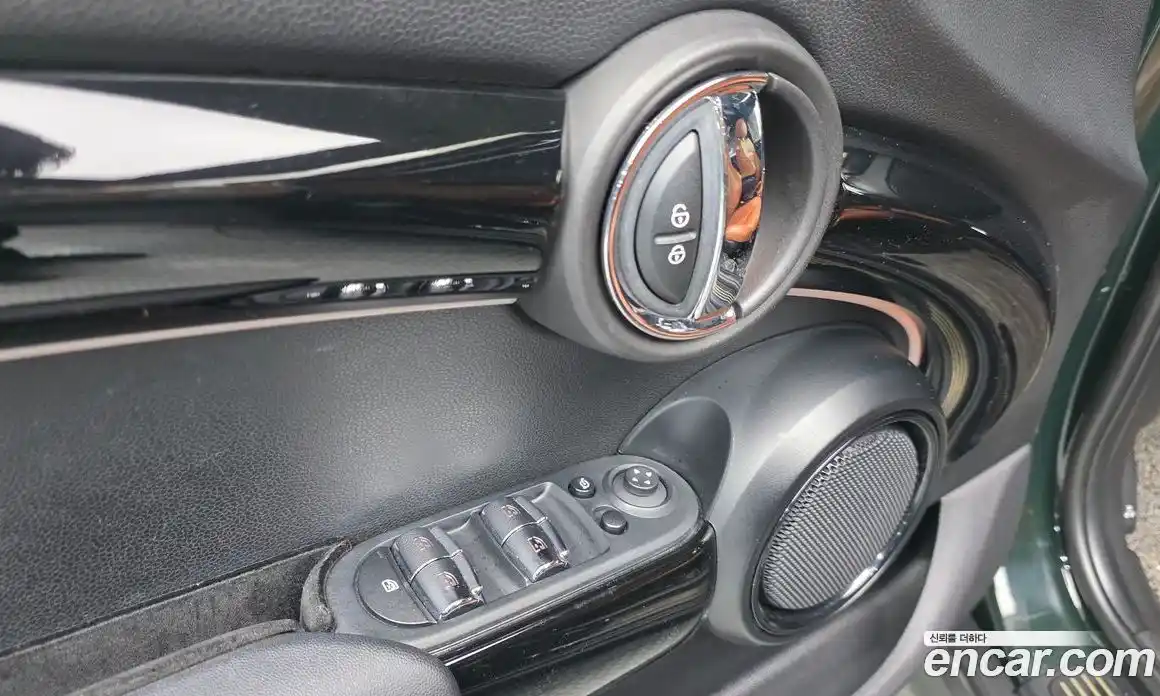 Mini Cooper 2023 1.5 Автомат в Москве № 595166, фото 13