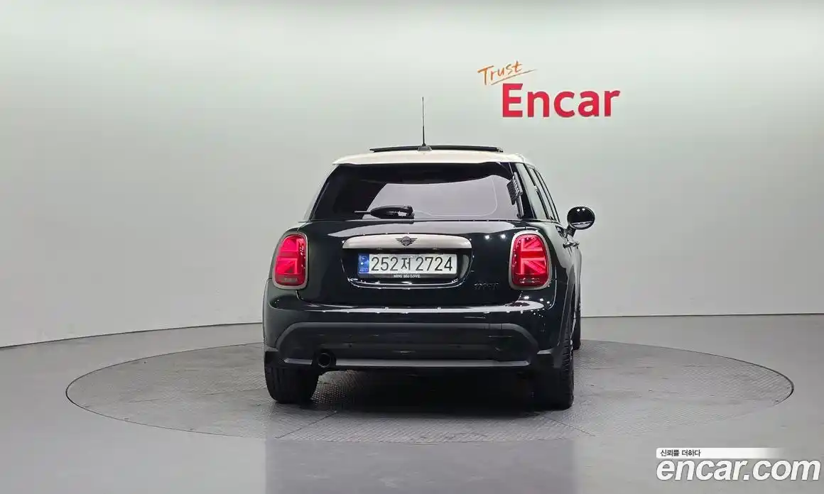 Mini Cooper 2023 1.5 Автомат в Москве № 595166, фото 4