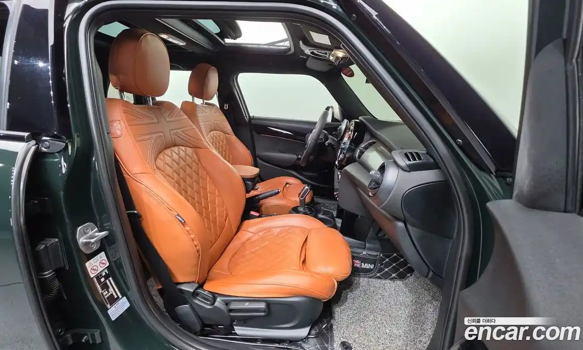 Mini Cooper 2023 1.5 Автомат в Москве № 595166, фото 10