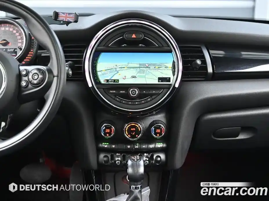 Mini Cooper 2014 1.5 Автомат в Москве № 595308, фото 14