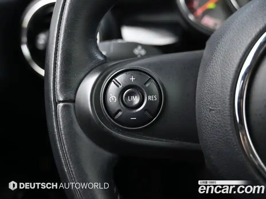 Mini Cooper 2014 1.5 Автомат в Москве № 595308, фото 16