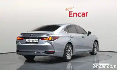 Lexus ES 2022 2.5 Автомат в Москве № 595582, миниатюра 2