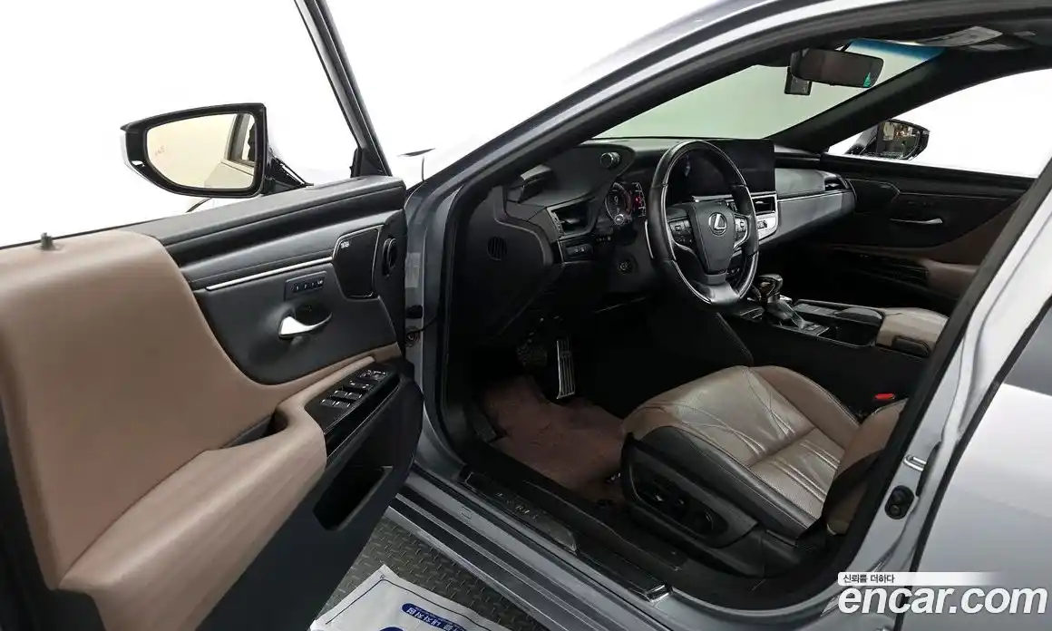 Lexus ES 2022 2.5 Автомат в Москве № 595582, фото 10